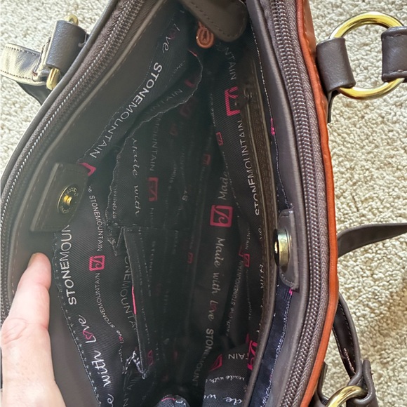 NWOT Chic Black and Brown Shoulder Bag - Picture 5 of 7